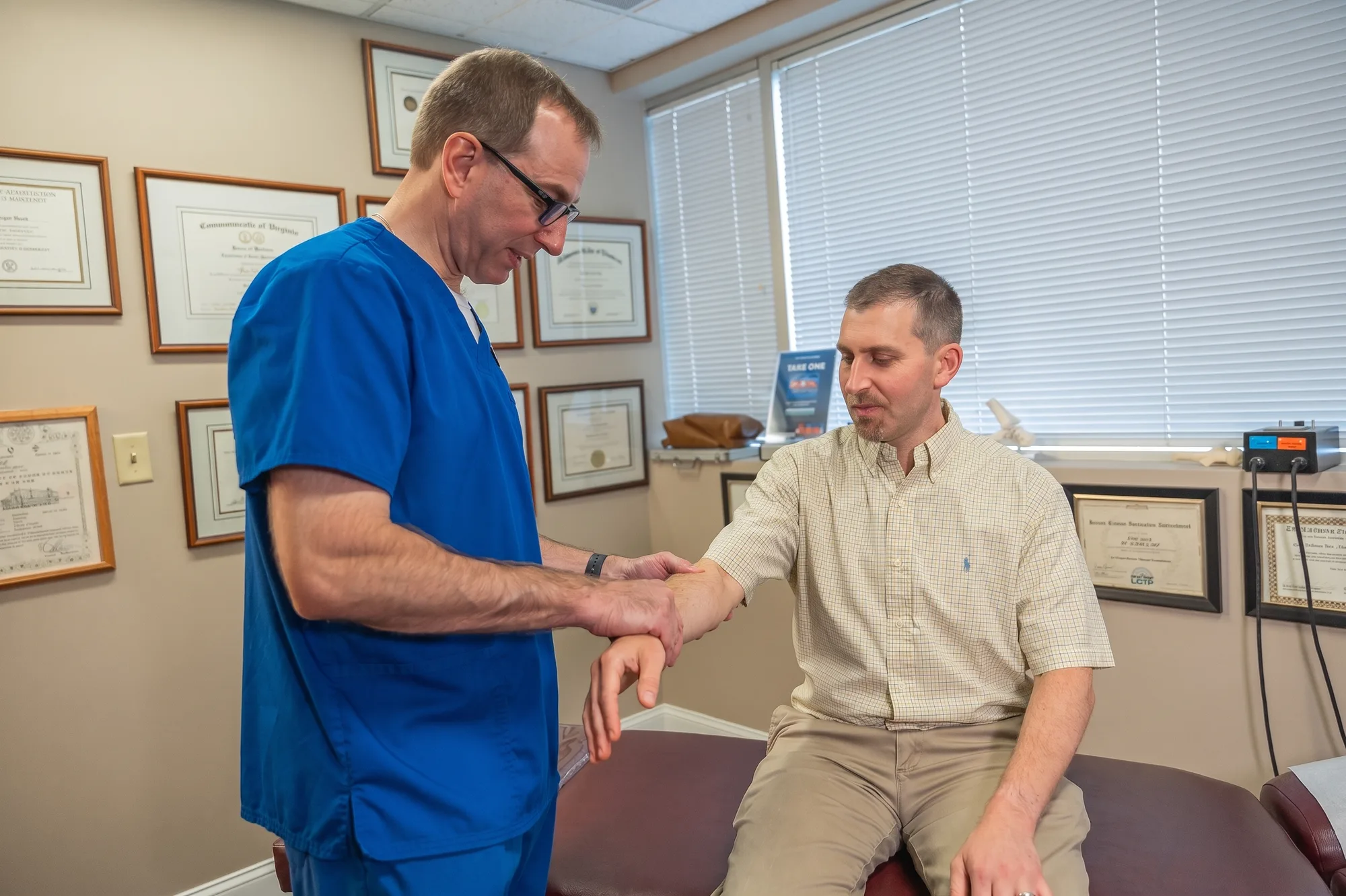 Towson Integrative Health treating shoulder pain in Towson